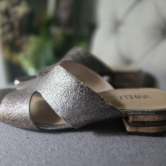 VANELLI Horus Metallic Slide On Sandals - Picture 6 of 8
